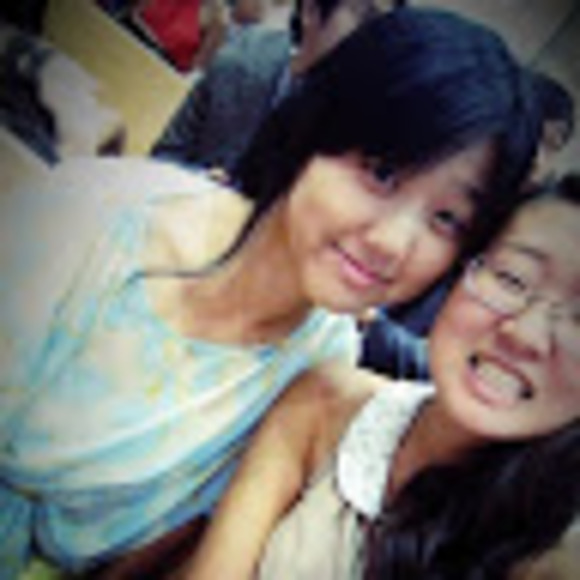 Meet your Posher, Jessica - Picture 1 of 1